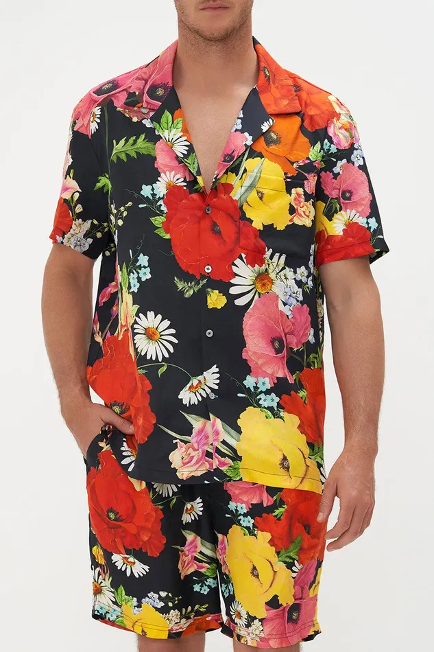 Camilla Sale Mens Short Sleeve Camp Collared Shirt Divine Divinity 8211 Mens