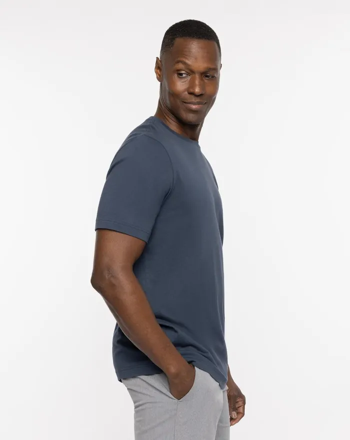 Men Tees TravisMathew TRAVEL BLOG TEE Dress Blues Men Tees TravisMathew TRAVEL BLOG TEE Dress Blues