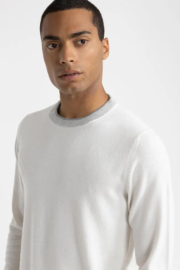Peserico Knitwear Man Wool Silk And Cashmere Crewneck Sweater Natural White Peserico Knitwear Man Wool Silk And Cashmere Crewneck Sweater Natural White