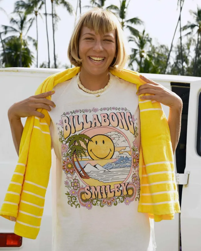 Billabong Billabong X Smiley True Boy Oversized TShirt Salt Crystal Women Tops