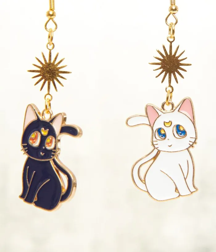 Black and White Moon Cat Earrings Accessories Unique Vintage Earrings