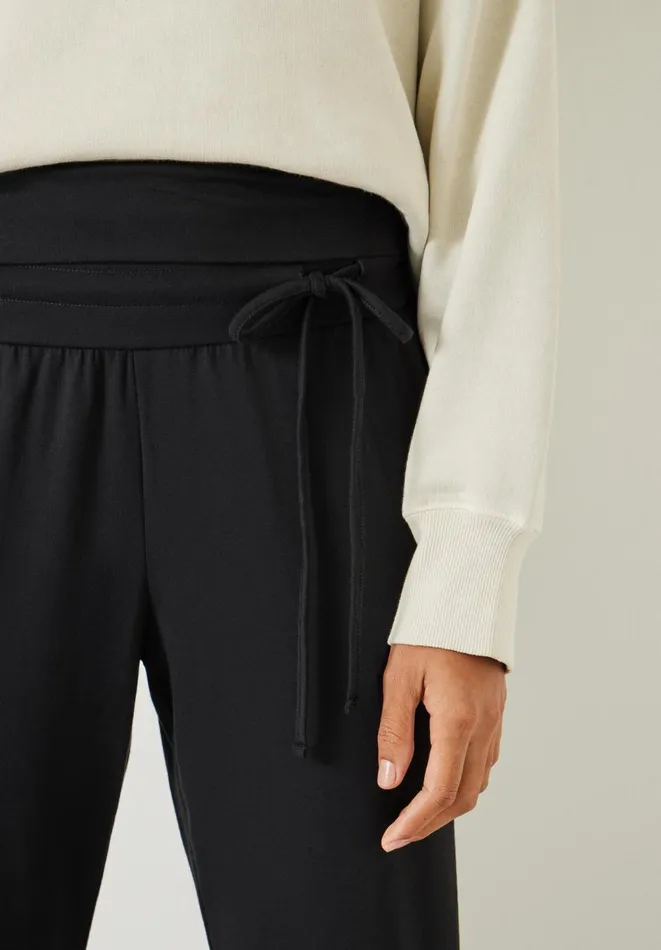 Hush Joggers and Leggings Women Alexa Harem Trousers Black Hush Joggers and Leggings Women Alexa Harem Trousers Black