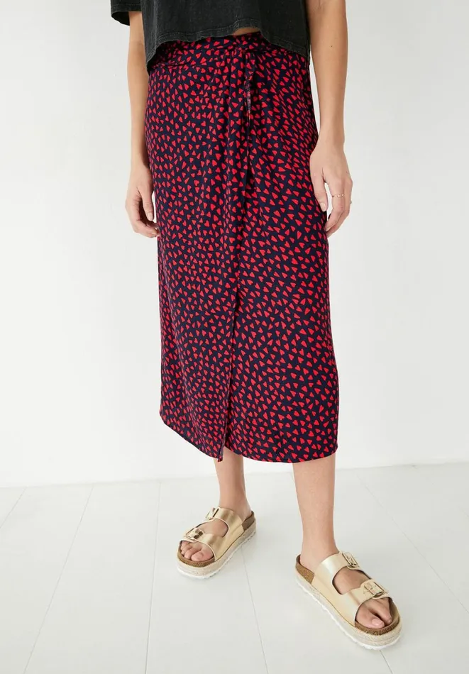 Hush Skirts Women Annalise Midi Skirt Hearts Navyred Hush Skirts Women Annalise Midi Skirt Hearts Navyred