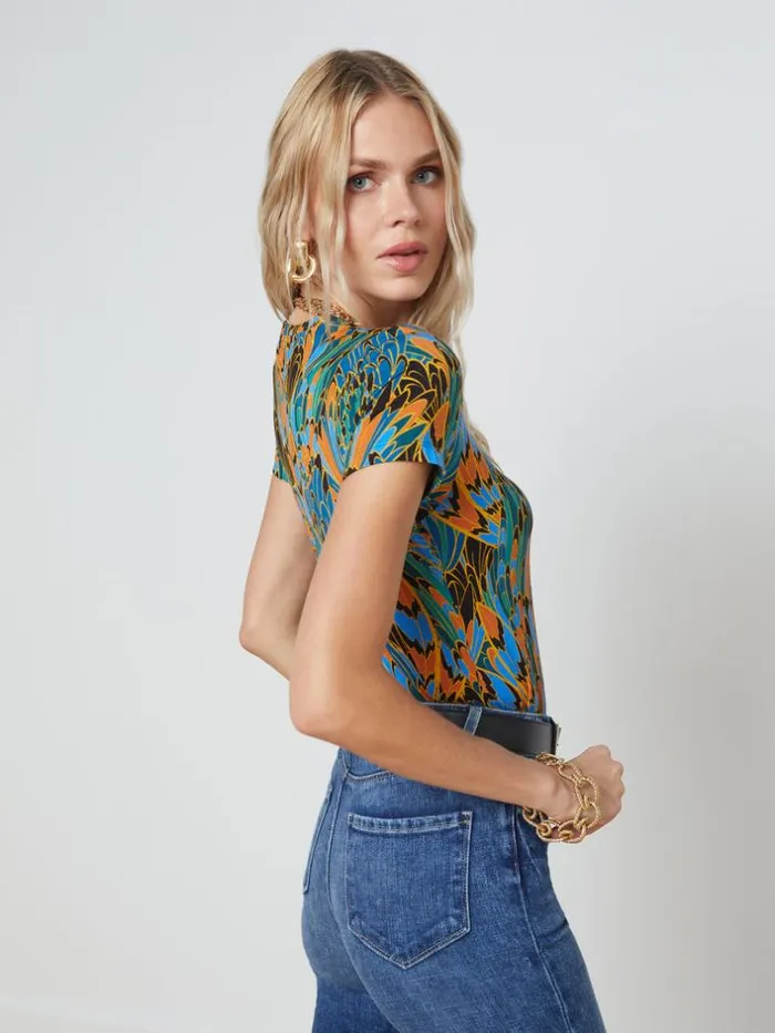 L039Agence Tees Women Ressi Fitted Tee Small Blue Multi Parrot Feather