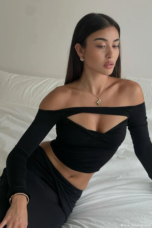 Meshki Bachelorette Women Ceri Off Shoulder Long Sleeve Top 8211 Black Black Meshki Bachelorette Women Ceri Off Shoulder Long Sleeve Top 8211 Black Black