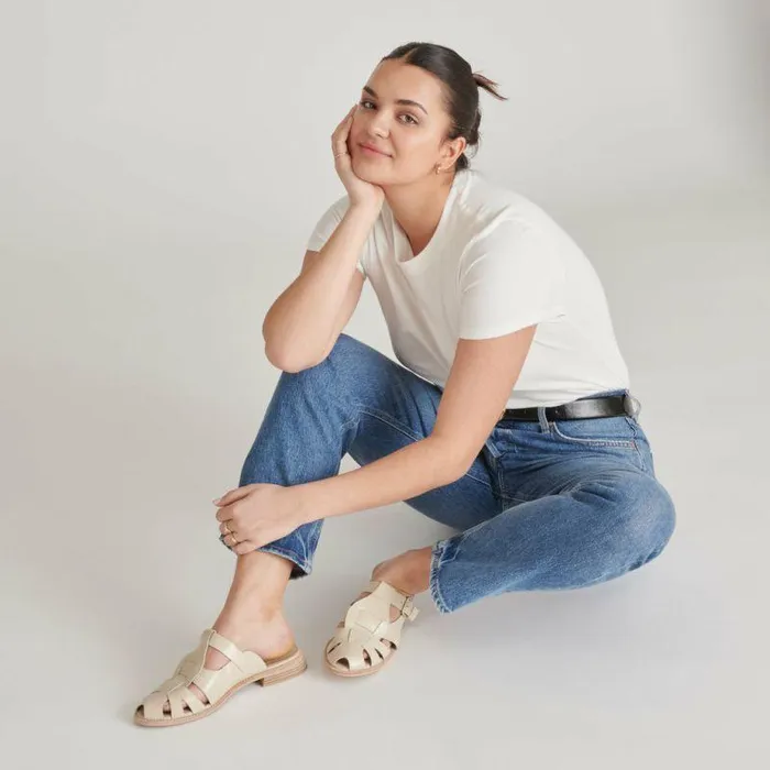 Sandals Shop Dolce Vita Hippie Flats Sand Crinkle Patent Sand Crinkle Patent
