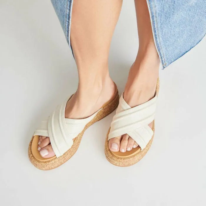 Sandals Shop Dolce Vita Weslee Sandals Ivory Leather Ivory Leather