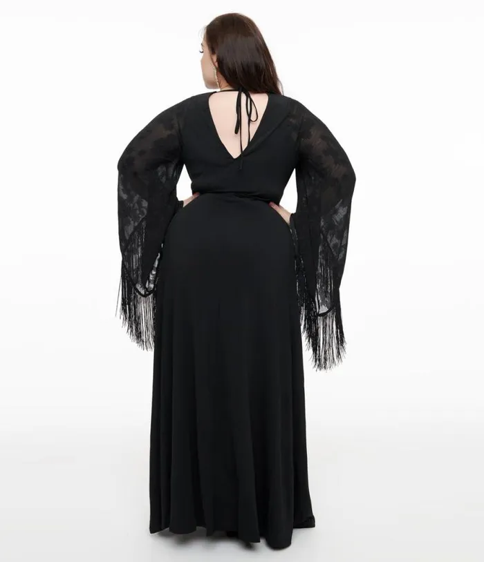 Smak Parlour Plus Size 1970s Black Floral Fringe Sleeve Maxi Dress DressesPlus Unique Vintage Midi and Maxi