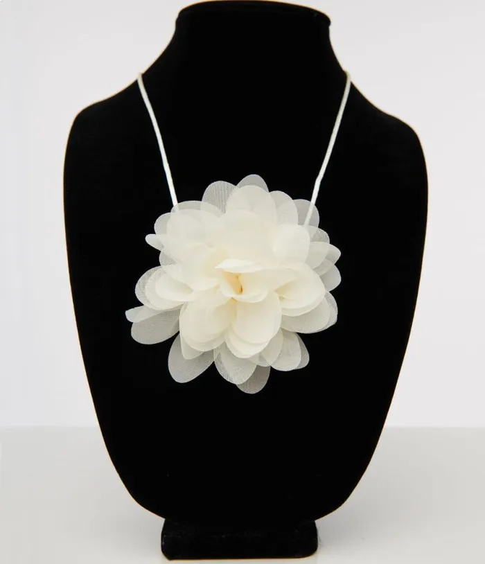 White Flower Necklace Accessories Unique Vintage Necklaces